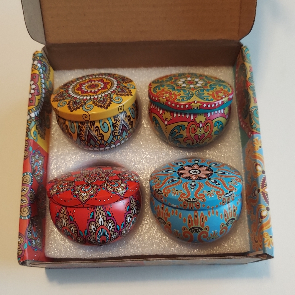 NEW 4 floral scented candles in reusable tin cans- gift set - Picture 5 of 7